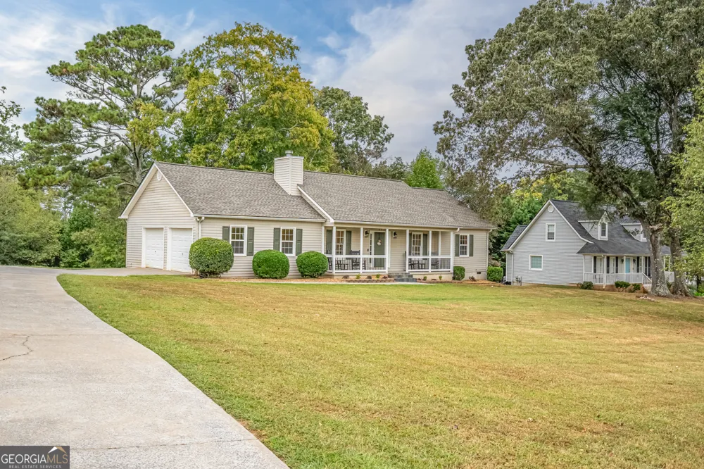 21 Magnolia CT NE Rydal, GA 30171