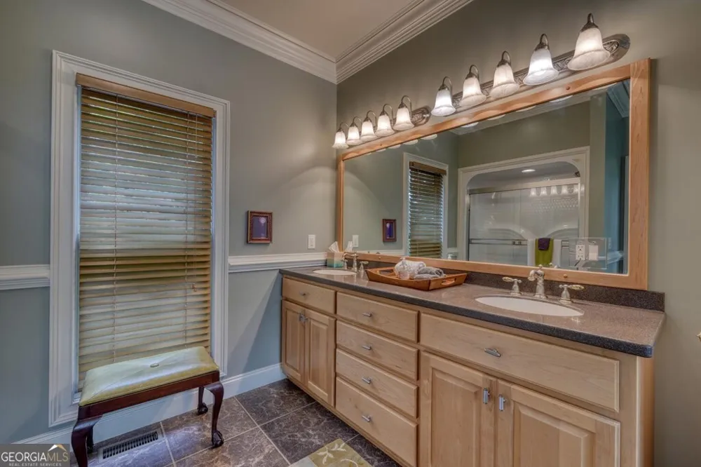 2515 Leisure LN Young Harris, GA 30582