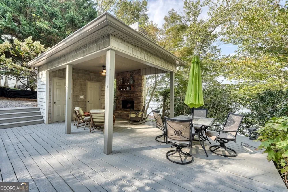 2515 Leisure LN Young Harris, GA 30582