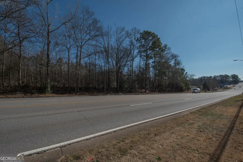 828 New Franklin RD LaGrange, GA 30240
