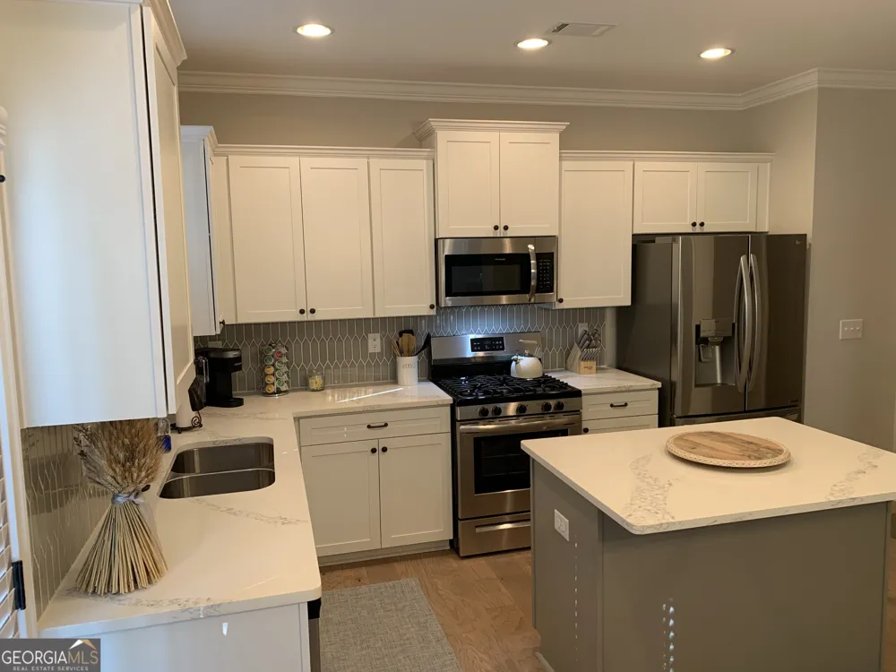 4230 Old Cherokee ST Acworth, GA 30101