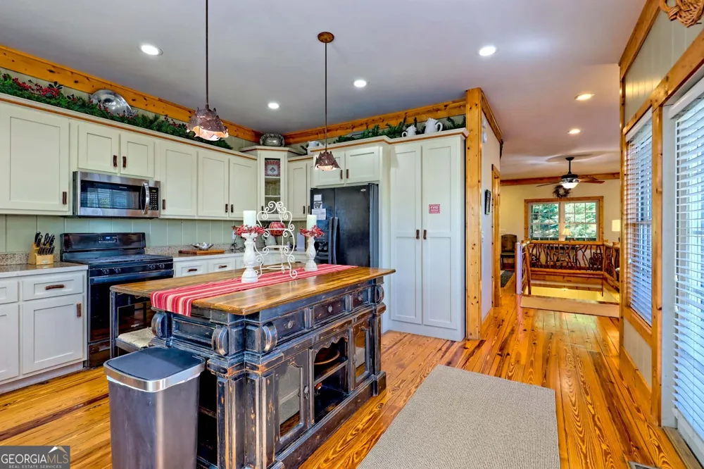 3315 Bald Mountain RD Dillard, GA 30537