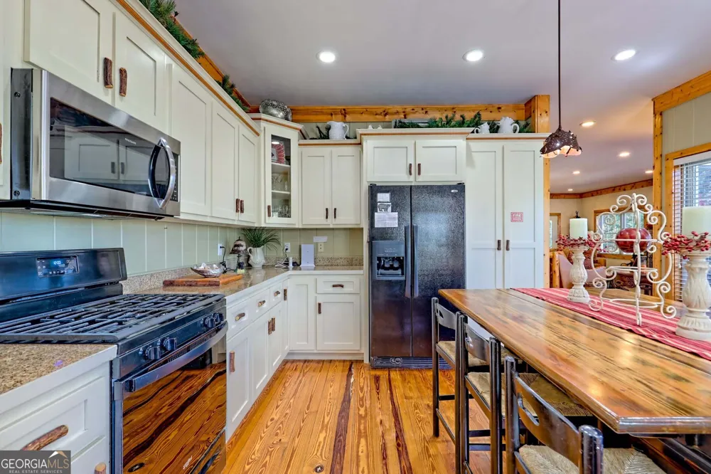 3315 Bald Mountain RD Dillard, GA 30537