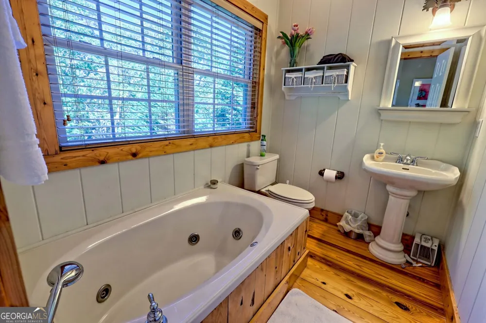 3315 Bald Mountain RD Dillard, GA 30537