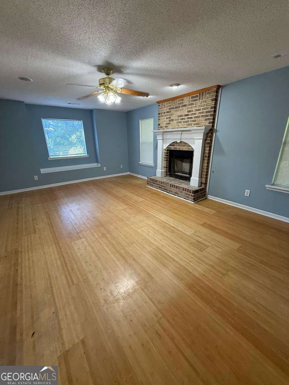 2337 Hollonville RD Brooks, GA 30205