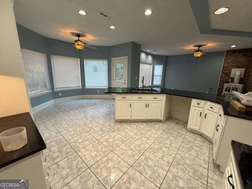2337 Hollonville RD Brooks, GA 30205