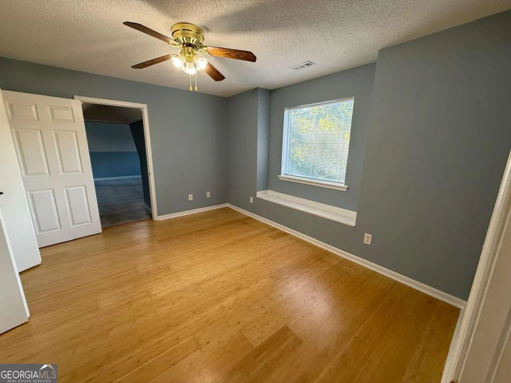 2337 Hollonville RD Brooks, GA 30205
