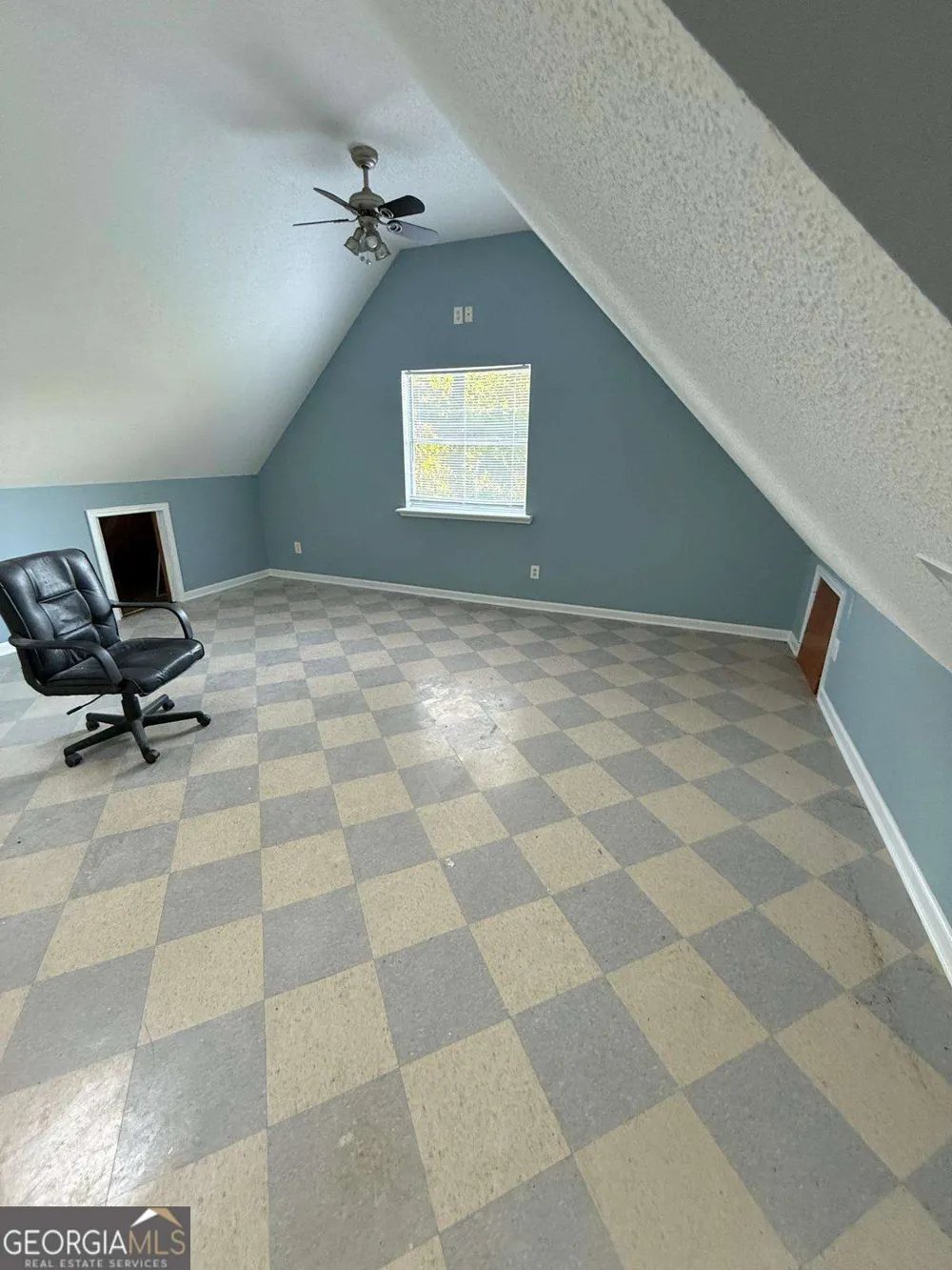 2337 Hollonville RD Brooks, GA 30205