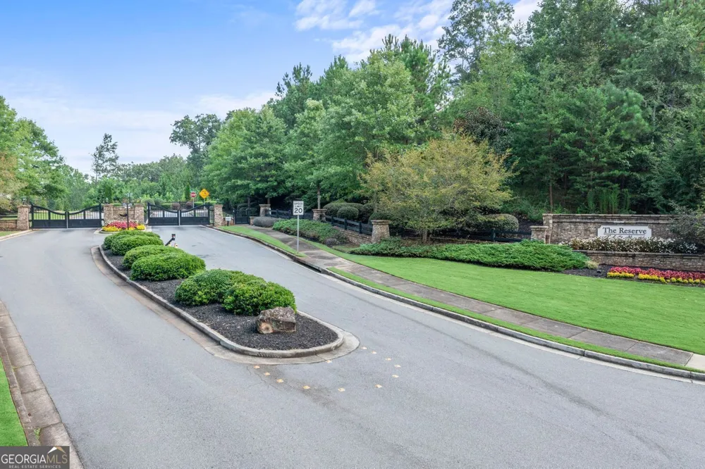 6930 Crestline DR Dawsonville, GA 30534