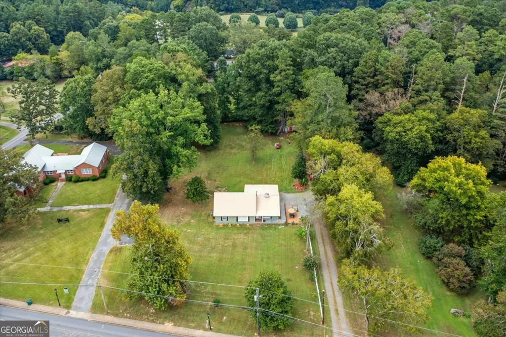 241 Riverbend DR Plainville, GA 30733
