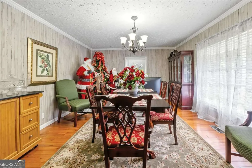 241 Riverbend DR Plainville, GA 30733
