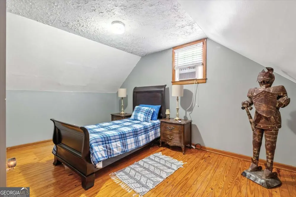 241 Riverbend DR Plainville, GA 30733