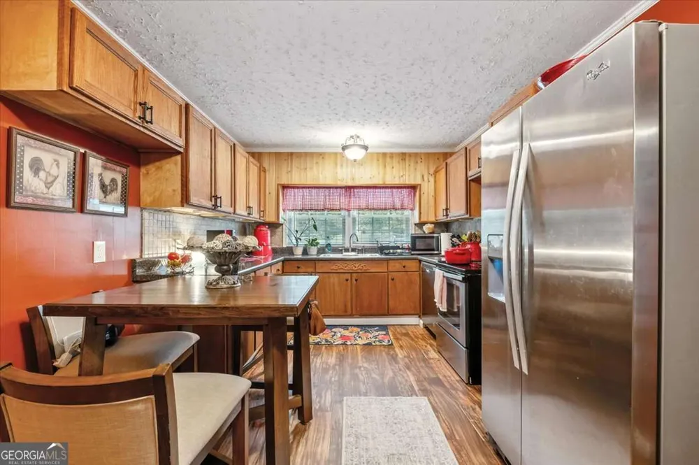 241 Riverbend DR Plainville, GA 30733