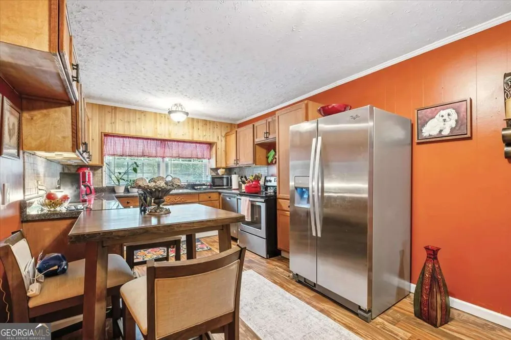 241 Riverbend DR Plainville, GA 30733