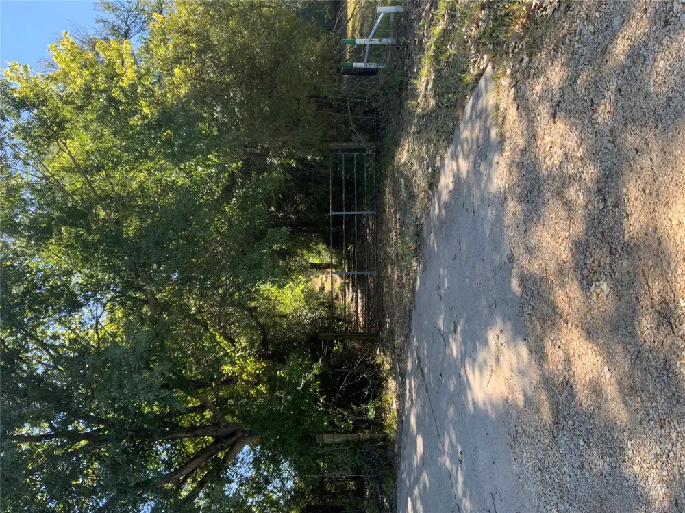 County Road 304 Lexington, TX 78947