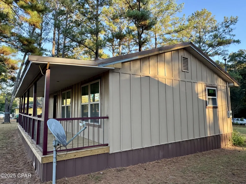 2729 Highway 2 Campbellton, FL 32426