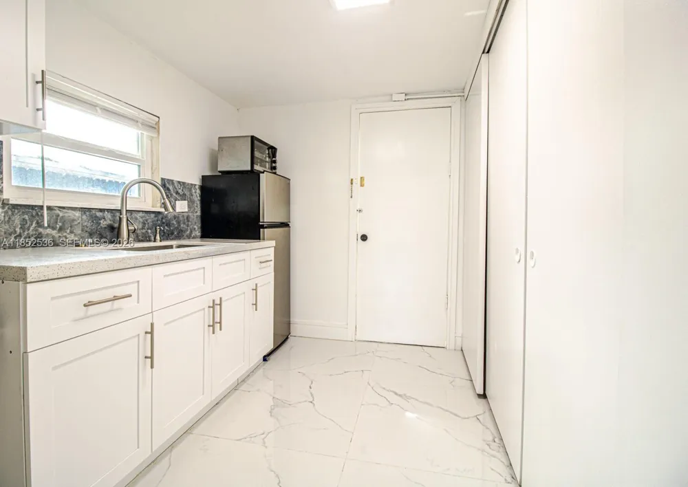 5601 SW 38th St Davie, FL 33314