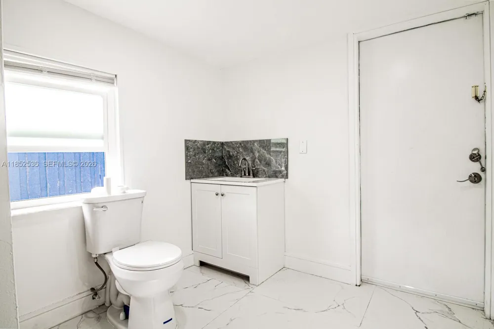 5601 SW 38th St Davie, FL 33314
