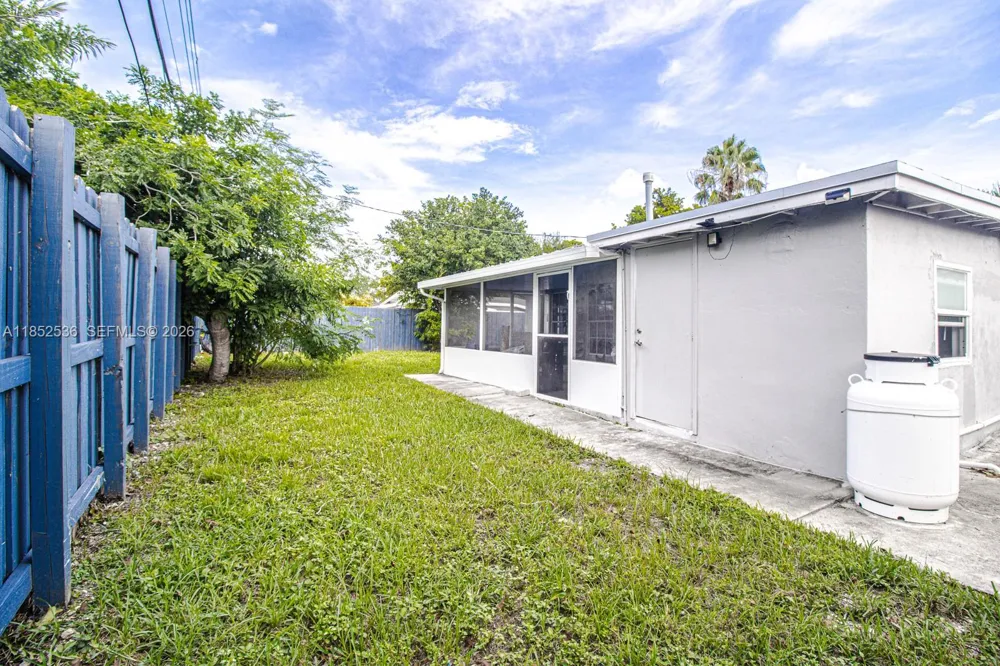 5601 SW 38th St Davie, FL 33314