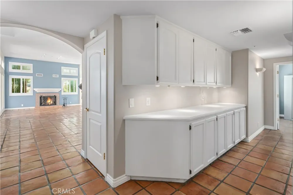 30040 San Francisquito Canyon Saugus, CA 91390