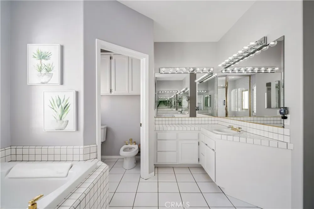 30040 San Francisquito Canyon Saugus, CA 91390