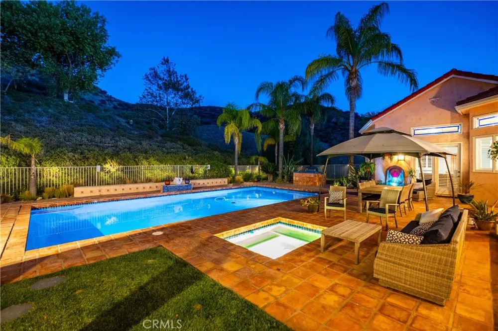 30040 San Francisquito Canyon Saugus, CA 91390