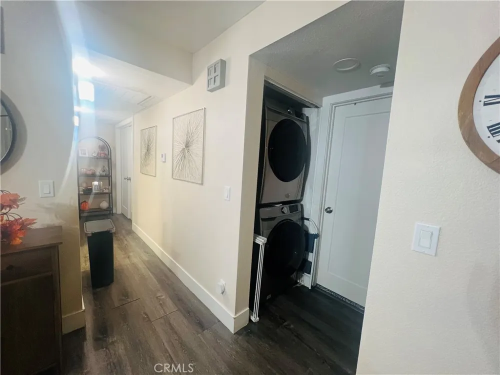 26972 Flo #305 Canyon Country, CA 91351