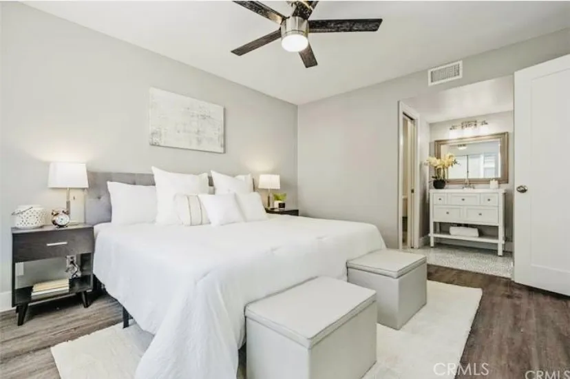 26972 Flo #305 Canyon Country, CA 91351
