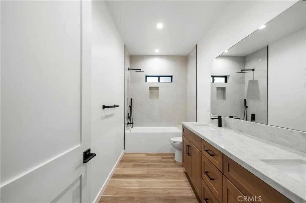 4210 New York Ave La Crescenta, CA 91214