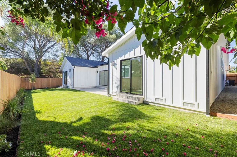 4210 New York Ave La Crescenta, CA 91214