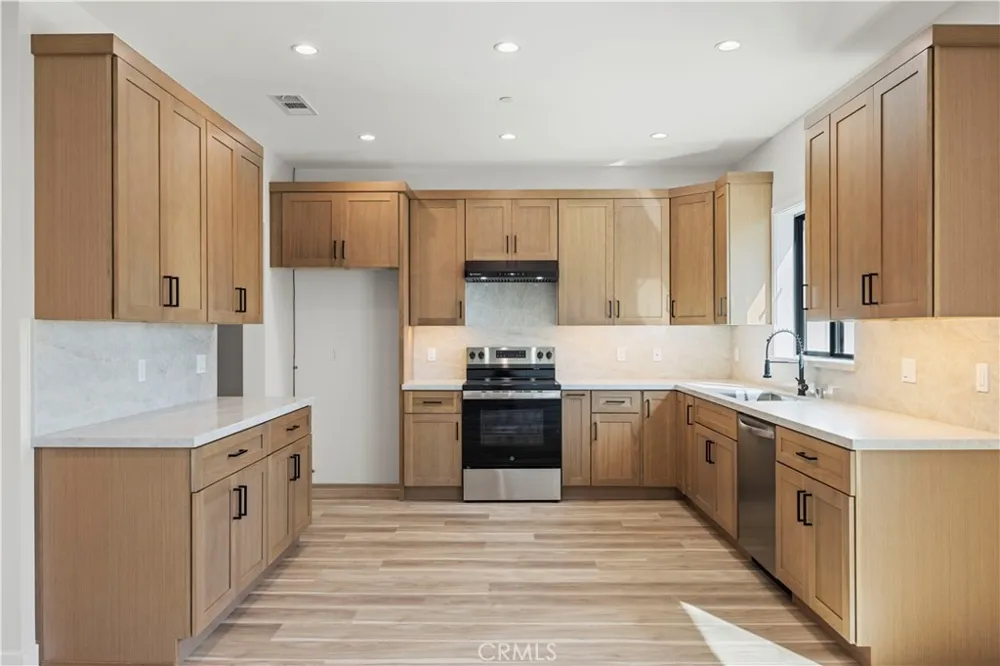 4210 New York Ave La Crescenta, CA 91214