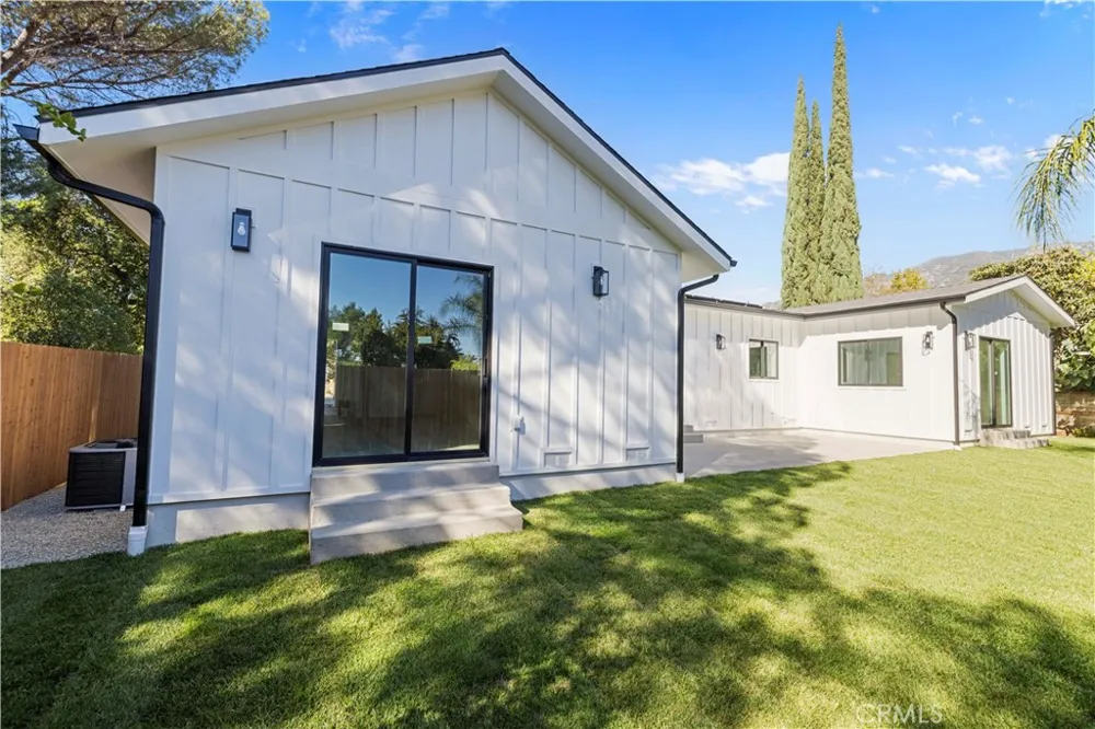 4210 New York Ave La Crescenta, CA 91214