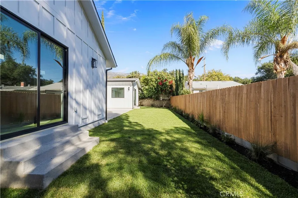 4210 New York Ave La Crescenta, CA 91214
