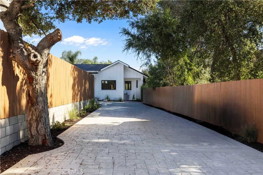 4210 New York Ave La Crescenta, CA 91214