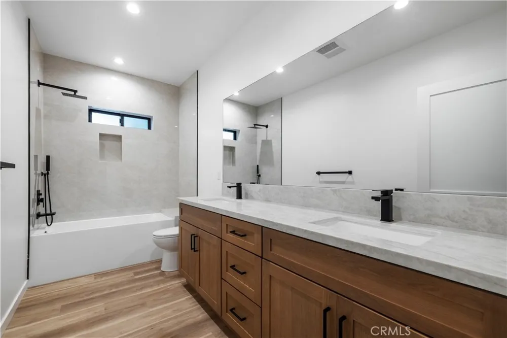 4210 New York Ave La Crescenta, CA 91214