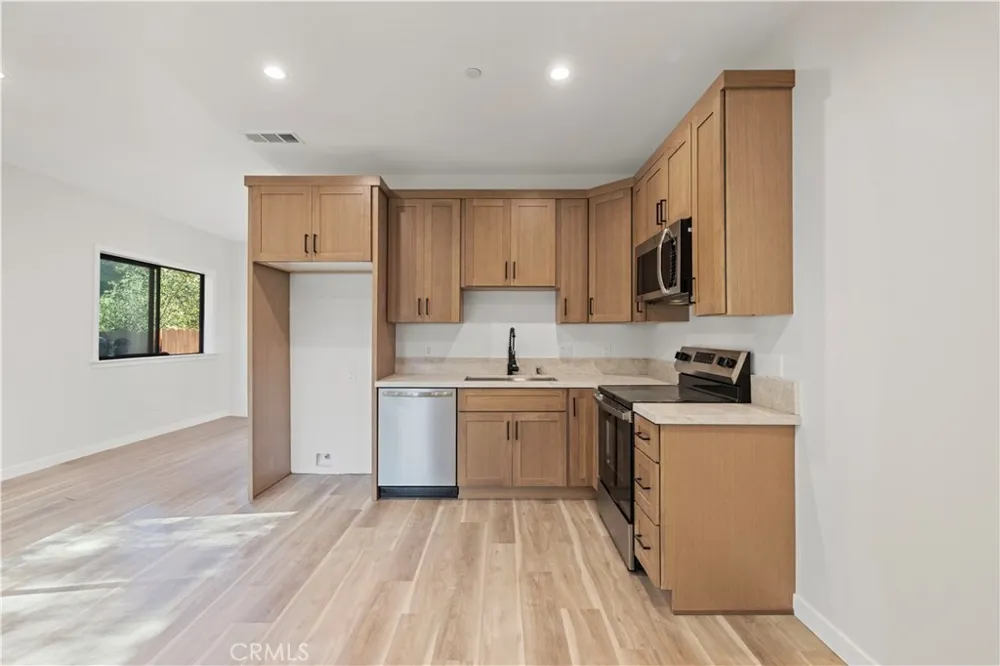 4210 New York Ave La Crescenta, CA 91214