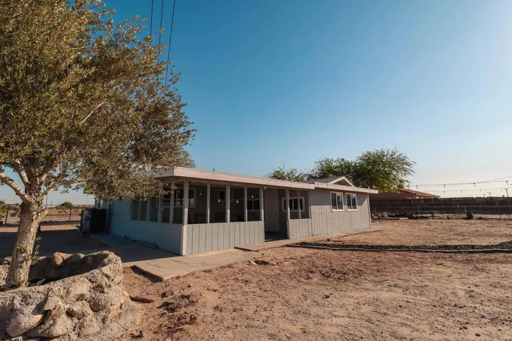 2497 Shore Isle Avenue Thermal, CA 92274