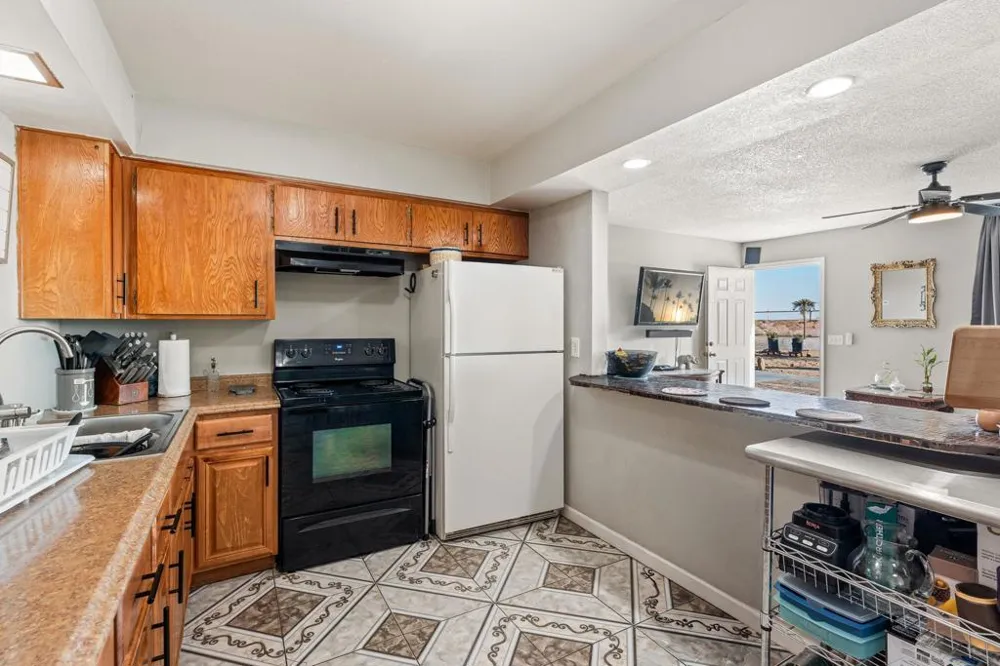 2497 Shore Isle Avenue Thermal, CA 92274