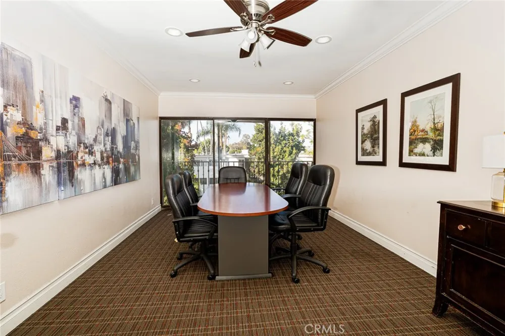 15344 Weddington Sherman Oaks, CA 91411