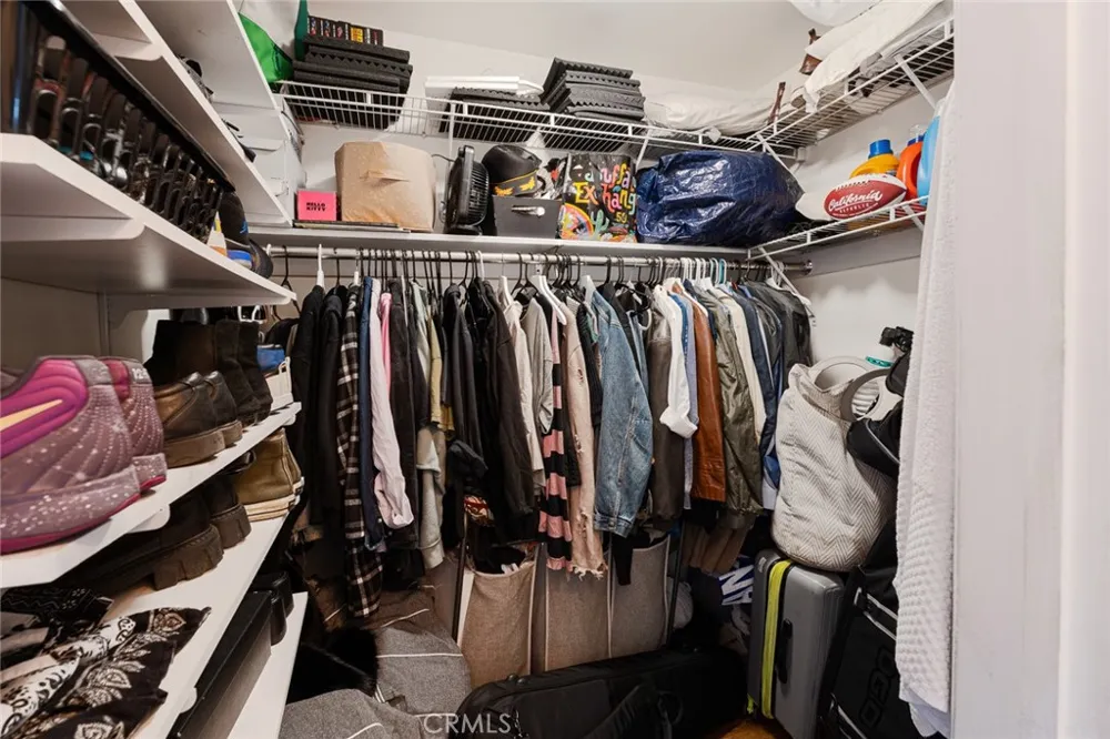 15344 Weddington Sherman Oaks, CA 91411