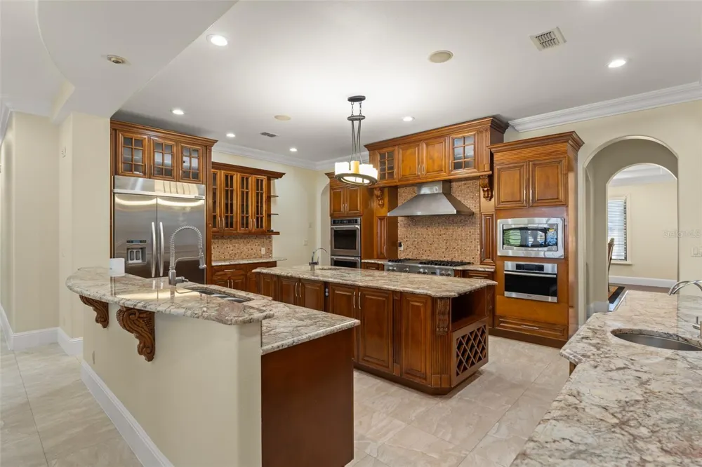 9575 WESTOVER ROBERTS ROAD Windermere, FL 34786
