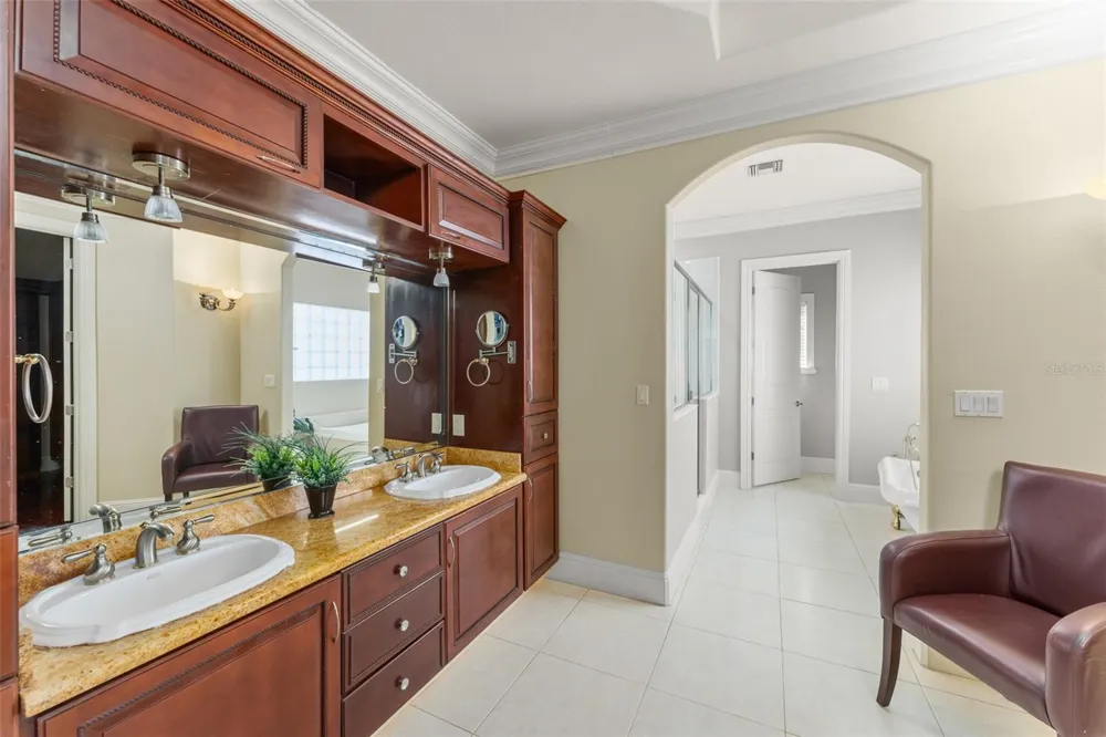 9575 WESTOVER ROBERTS ROAD Windermere, FL 34786