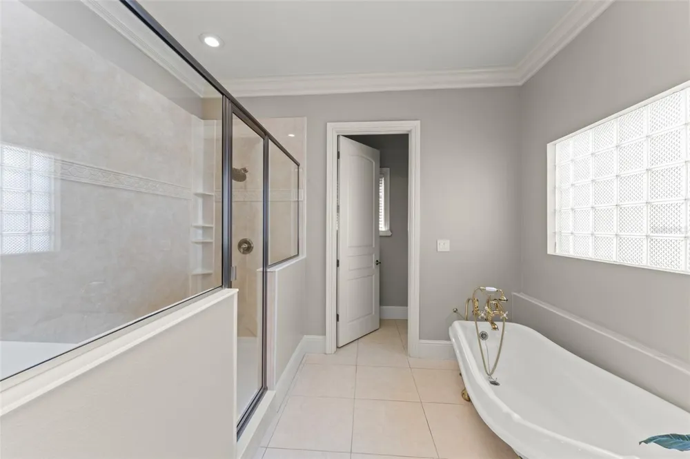 9575 WESTOVER ROBERTS ROAD Windermere, FL 34786