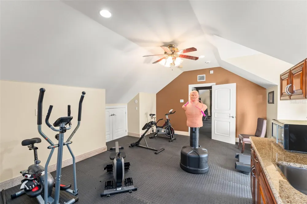 9575 WESTOVER ROBERTS ROAD Windermere, FL 34786