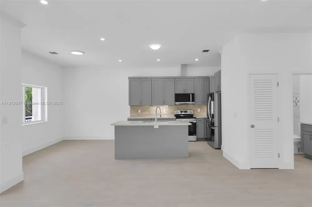 Address Not Shown Key Largo, FL 33037