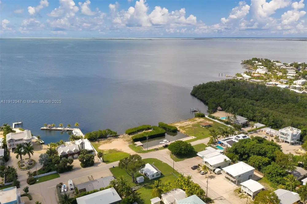 Address Not Shown Key Largo, FL 33037