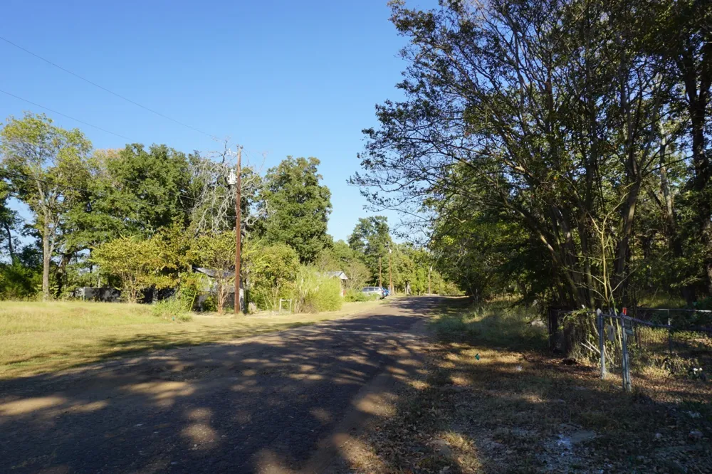 1688 Doc Holiday Dr Log Cabin, TX 75148