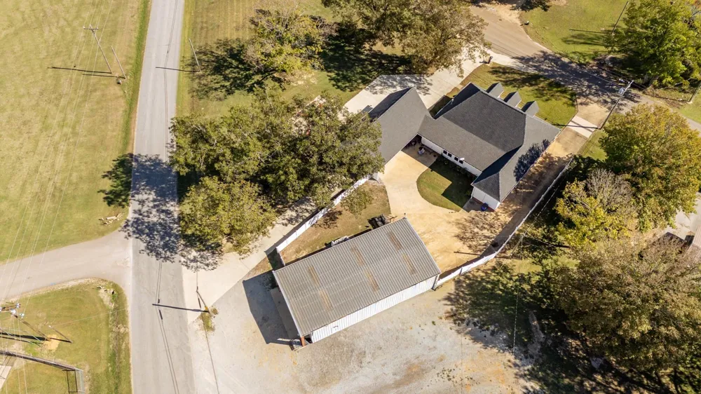 635 PATTERSON RD Savannah, TN 38372