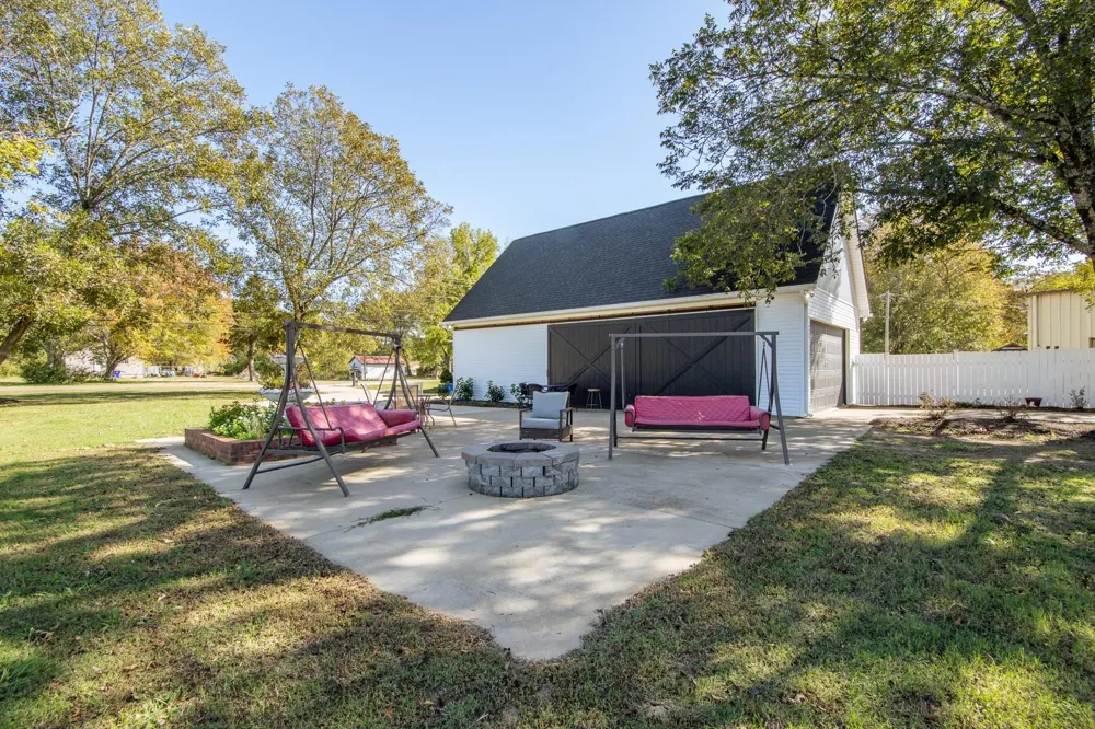 635 PATTERSON RD Savannah, TN 38372