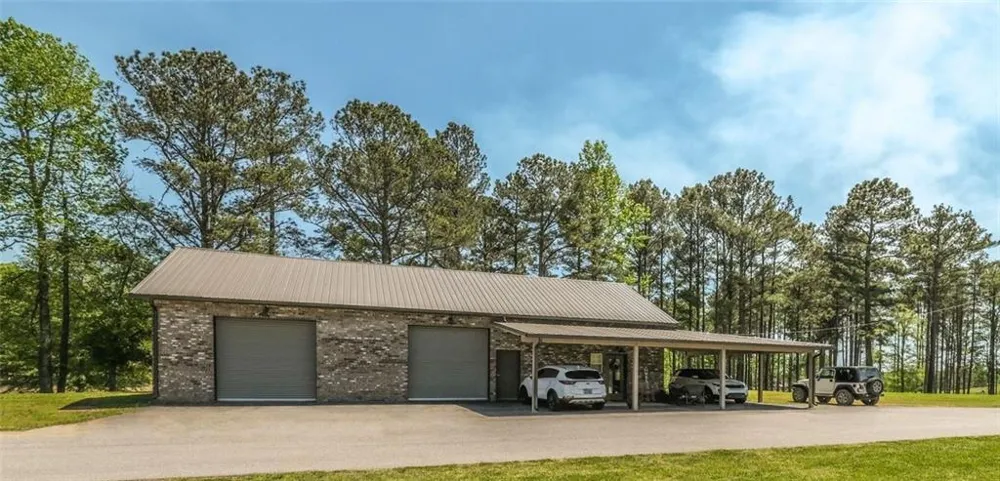 1600 Happy Hollow Road Roopville, GA 30170